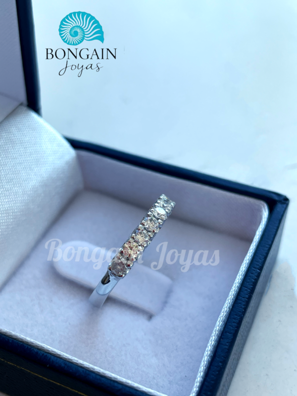 Anillo Oro Blanco y Diamantes